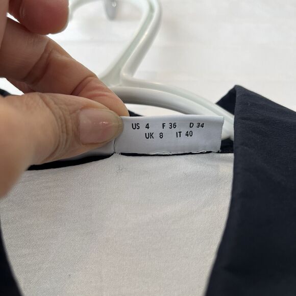 Akris Punto Exclusive for Saks Fifth Avenue Shirt color block navy-white, size 4 - Picture 6 of 8